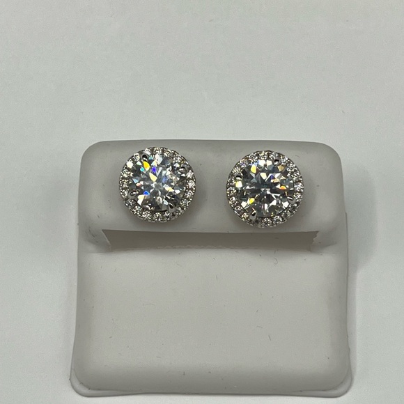 Elegant 925 Sterling Silver 4.00CT MOISSANITE screw back Stud Earrings - Picture 12 of 14